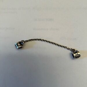Pandora Daisy Safety Clip